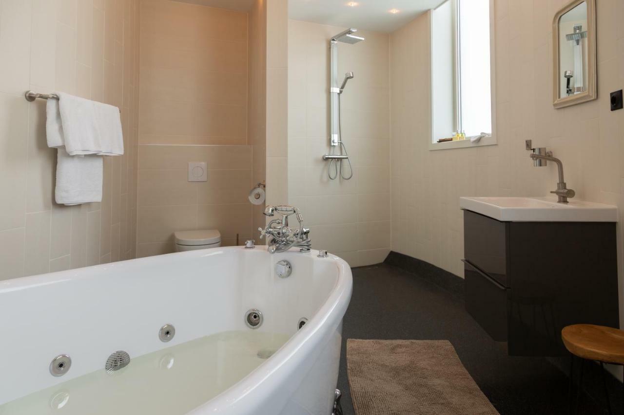 Watertorenhotel Nes Nes  Luaran gambar